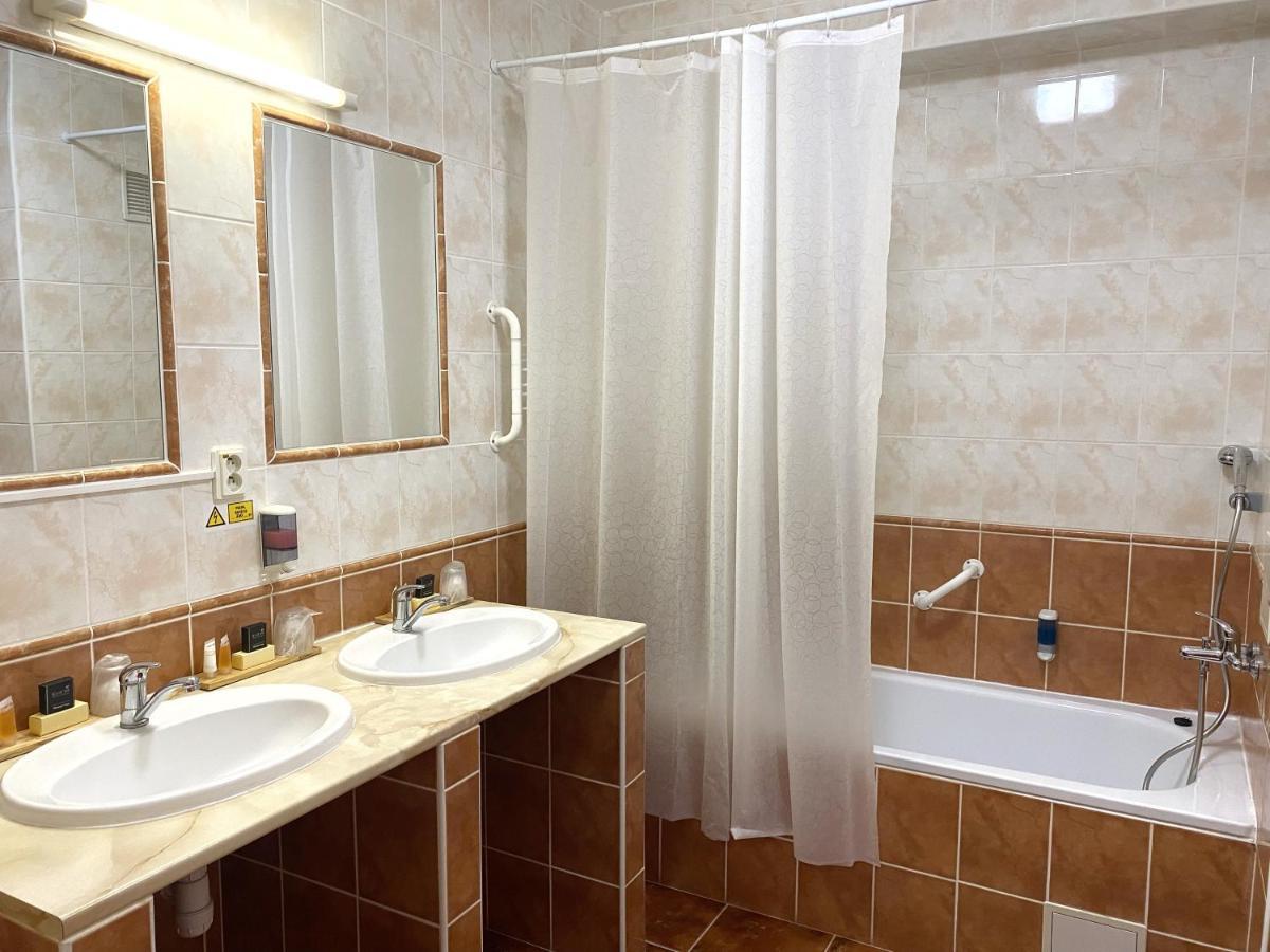 Hotel Baronka Bratislava Eksteriør billede